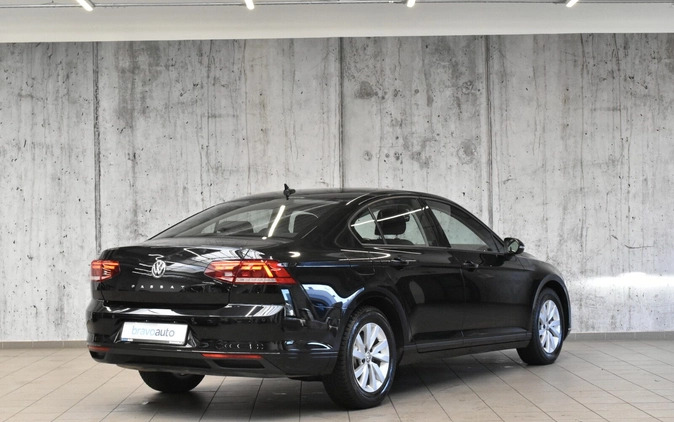 Volkswagen Passat cena 86800 przebieg: 81785, rok produkcji 2020 z Władysławowo małe 154